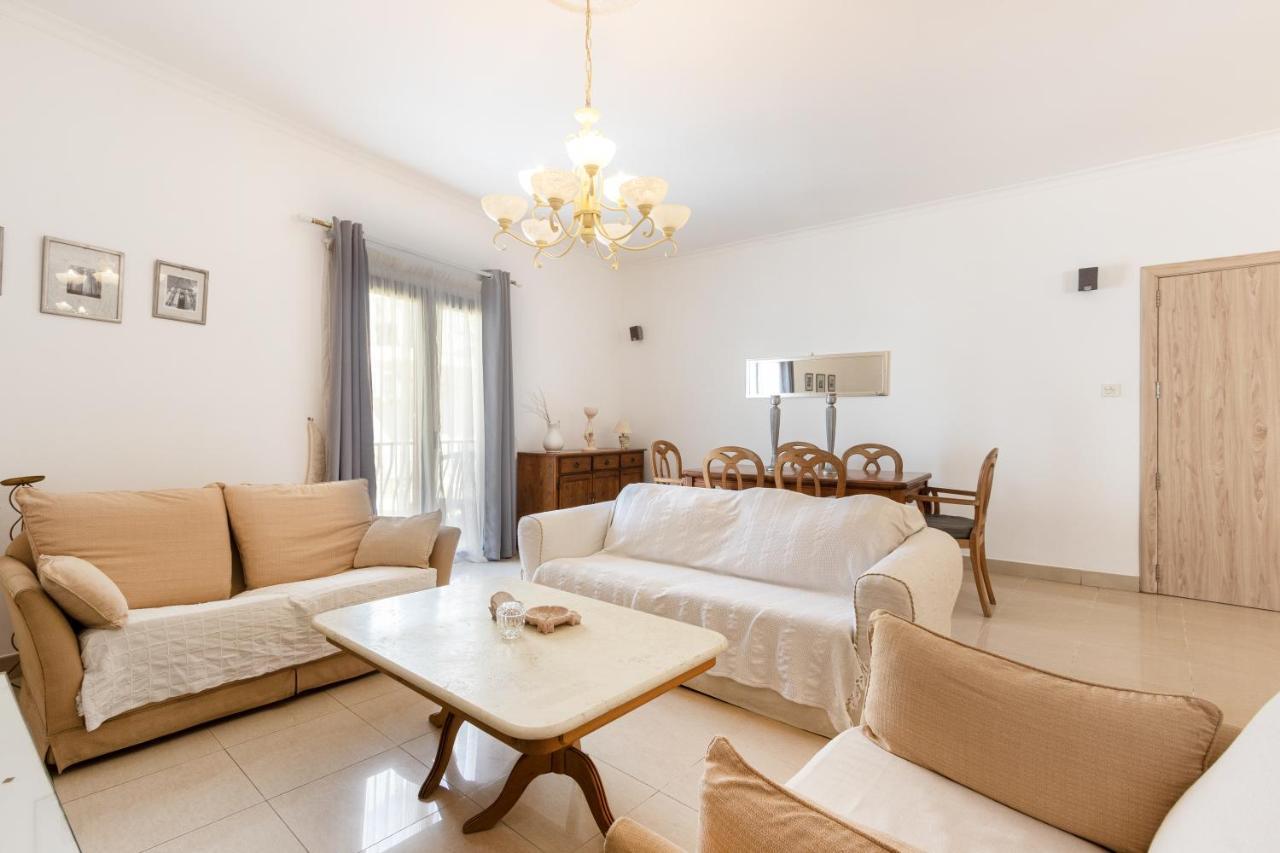 70/2- Spacious & Charming 3 Bedroom Apt In Сліма Екстер'єр фото